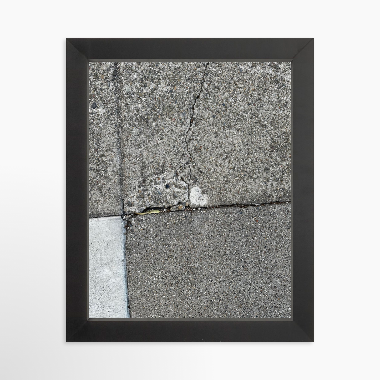 8" x  10" / Black / No Mat