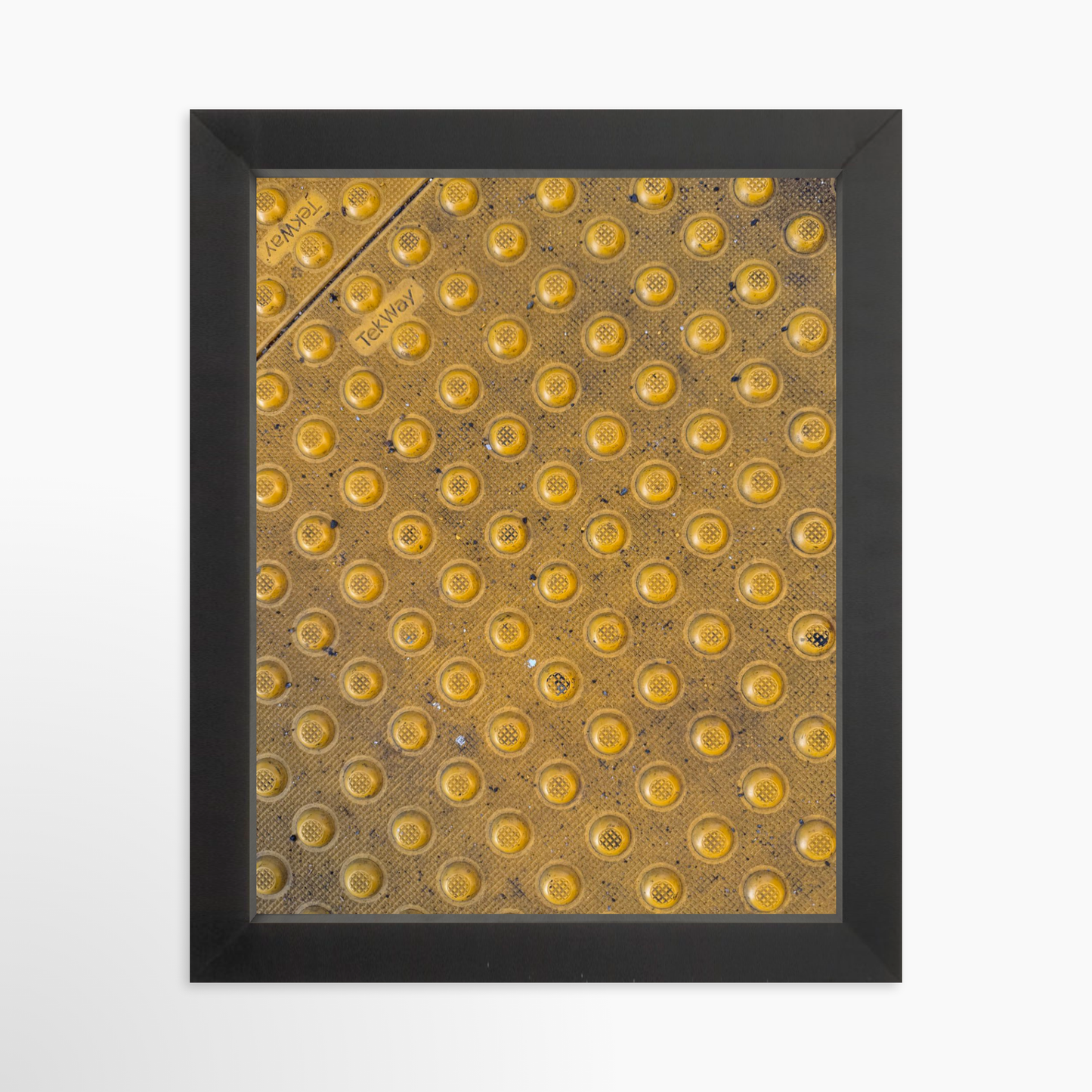 8" x  10" / Black / No Mat