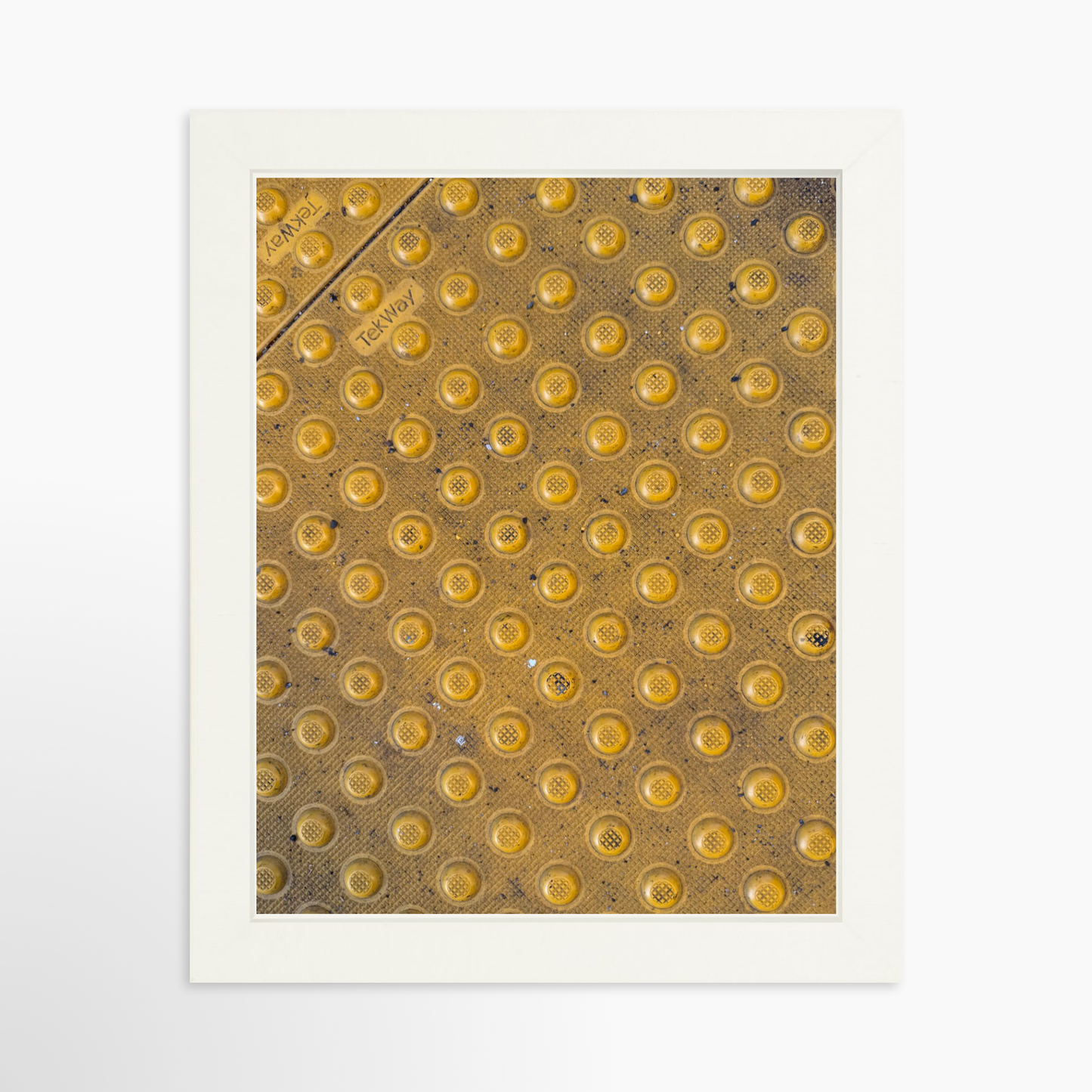 8" x  10" / White / No Mat