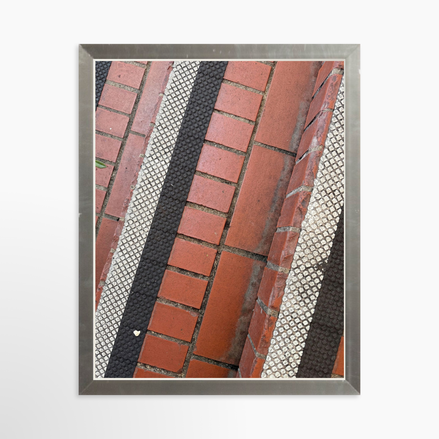 8" x  10" / Silver / No Mat